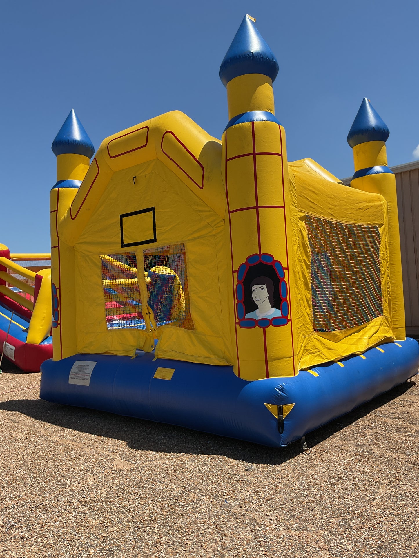 Yellow Castle Bounce
