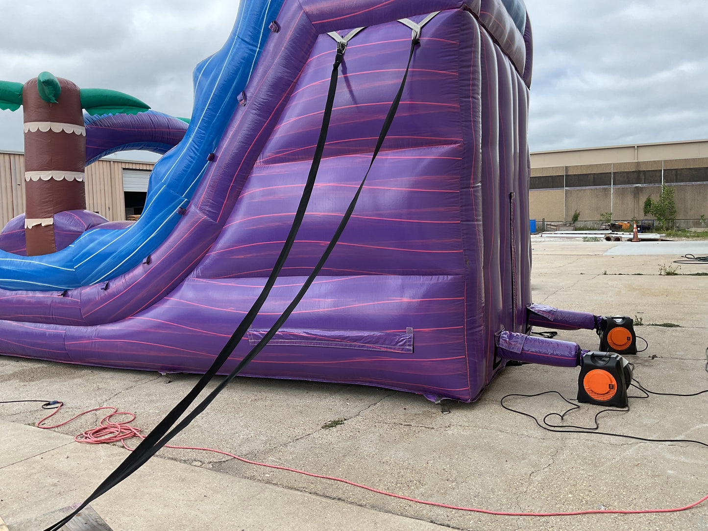 18' Purple Hurricane with pool