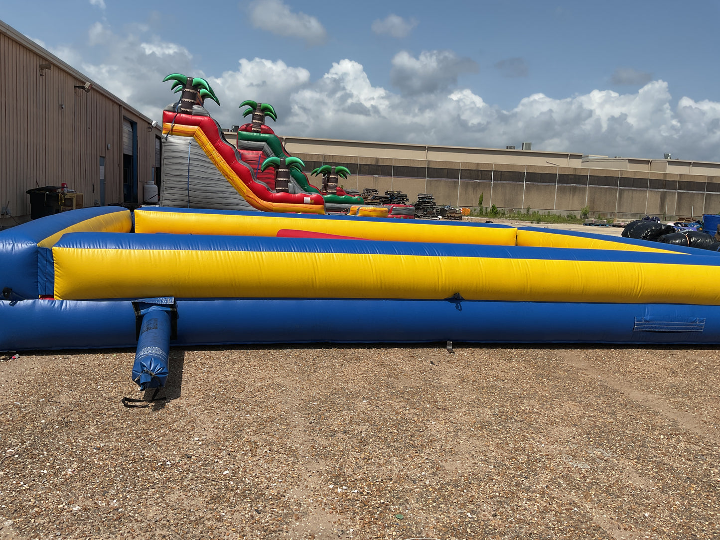 Joust Interactive inflatable with accessories