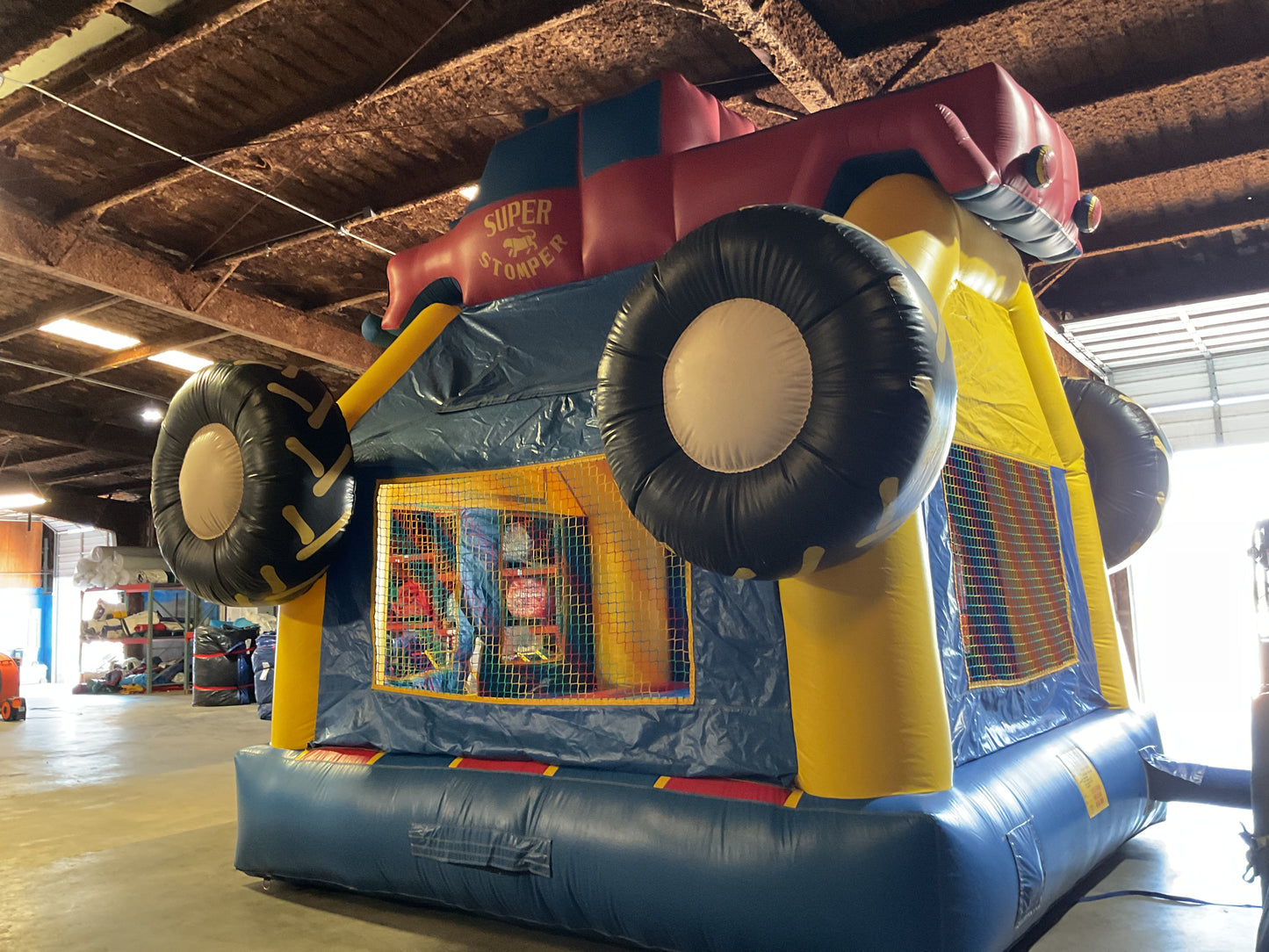 Monster Truck Bounce