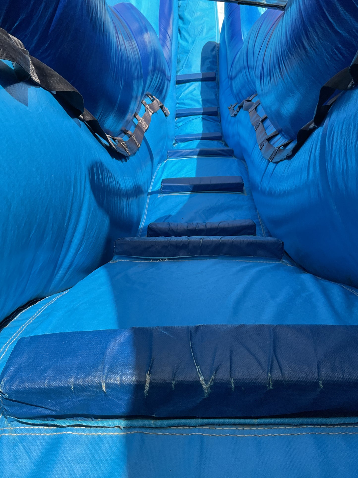 Flipper Dipper Slide with splash pool