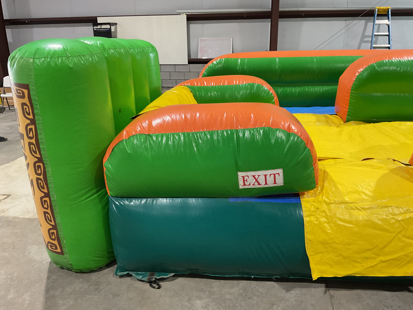 19' Tiki Island Slide with landing