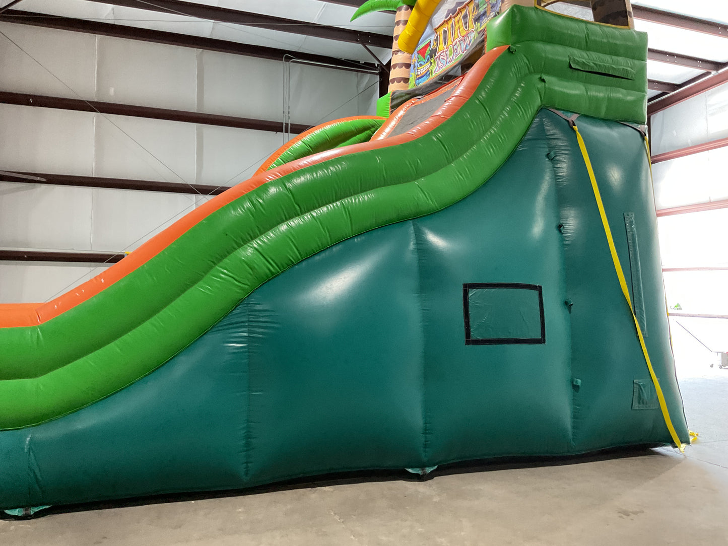19' Tiki Island Slide with landing