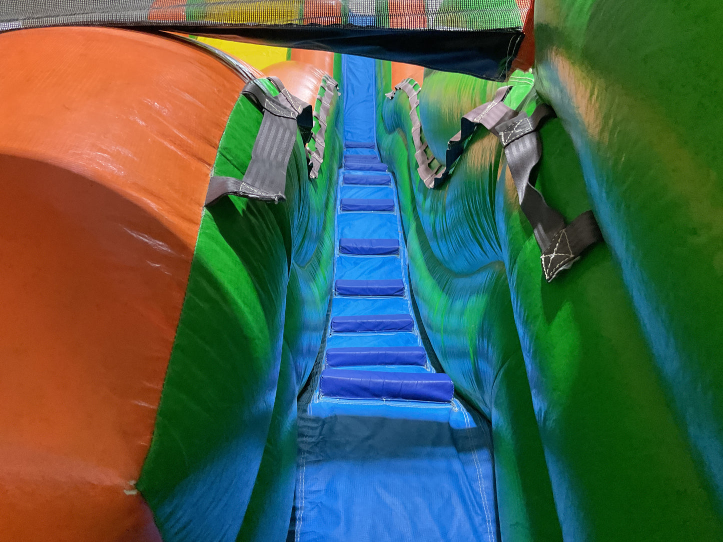19' Tiki Island Slide with landing
