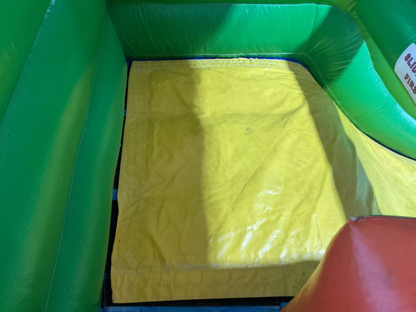 19' Tiki Island Slide with landing