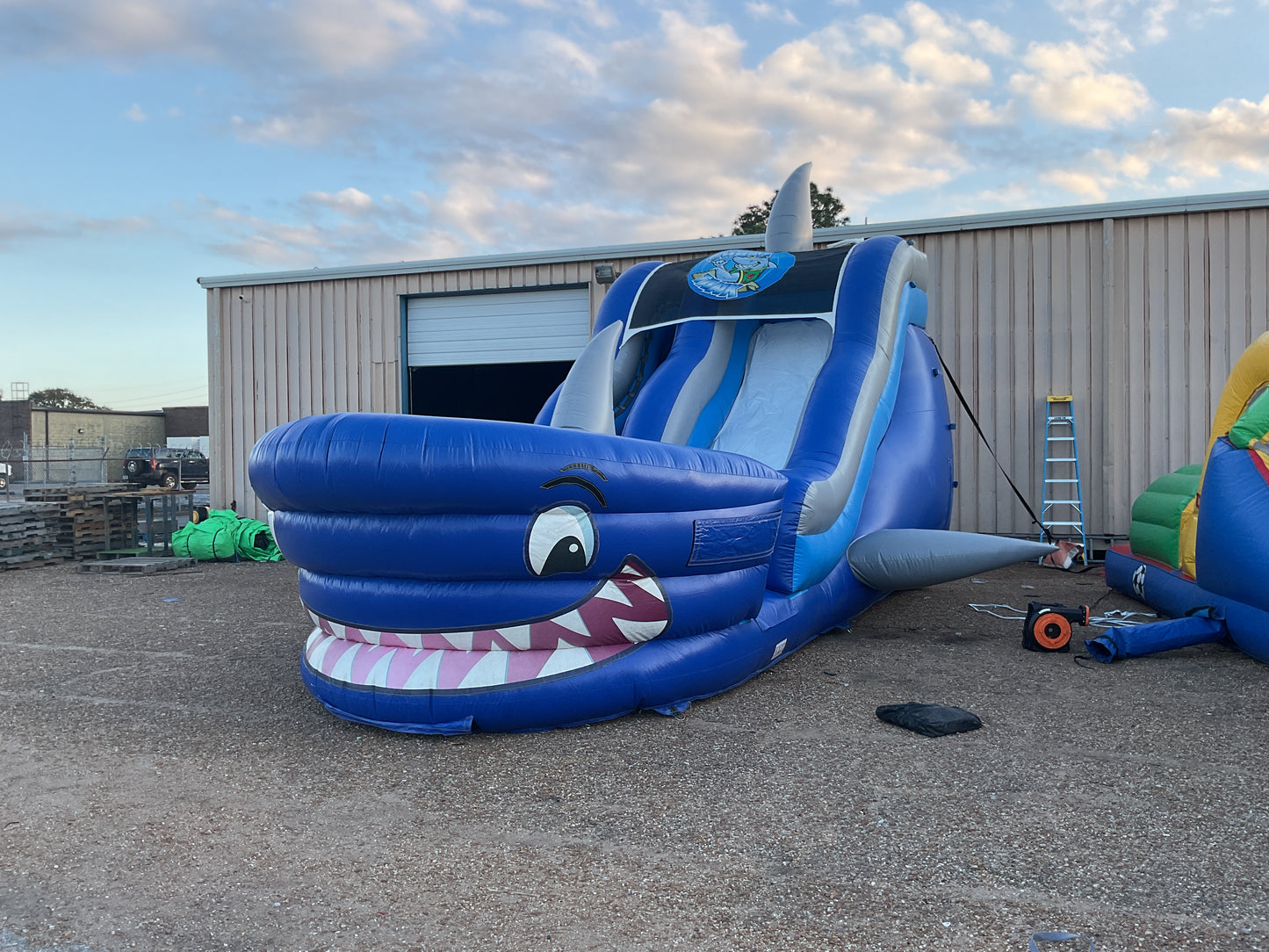 18' Shark Tank Slide