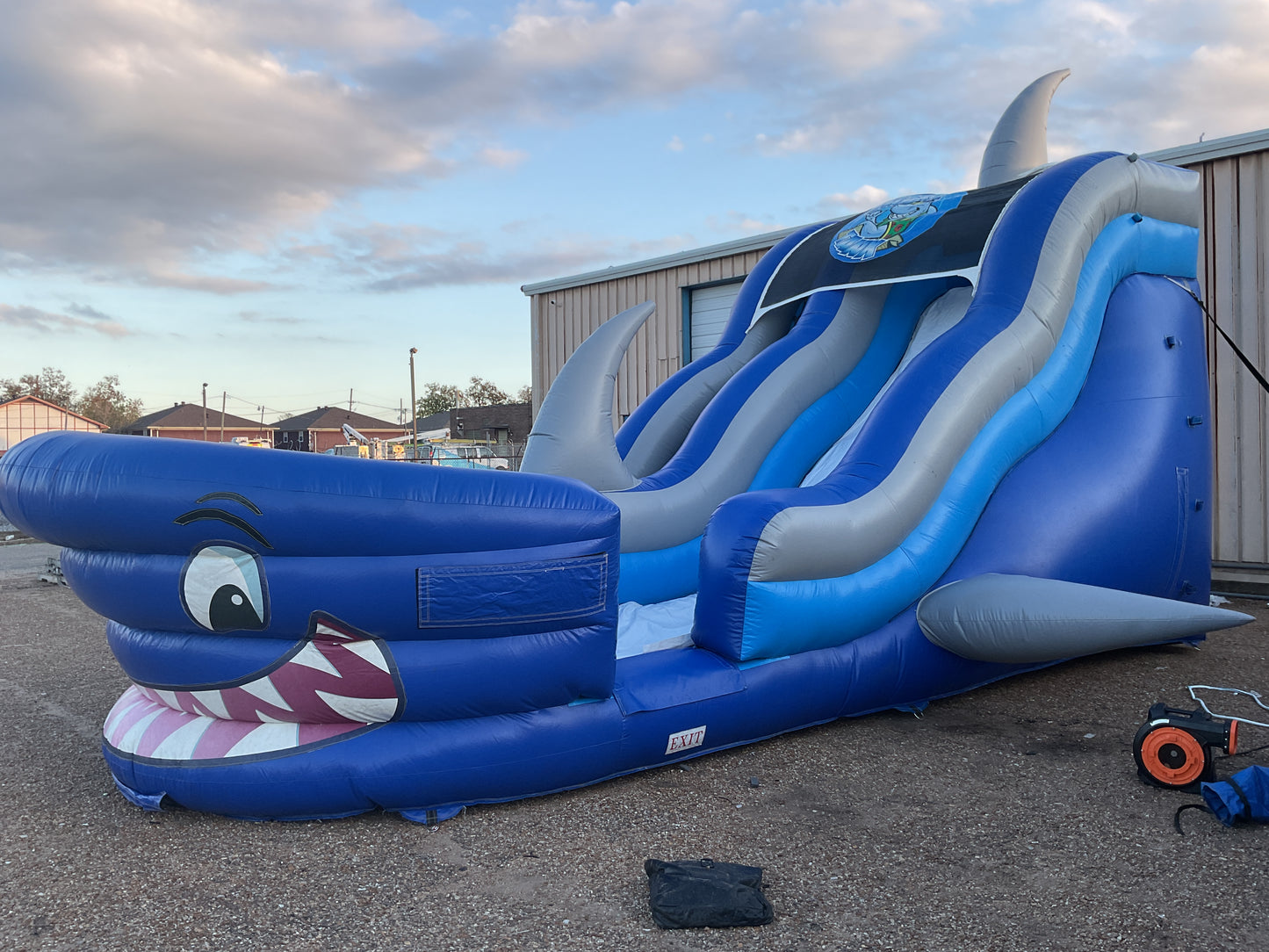 18' Shark Tank Slide