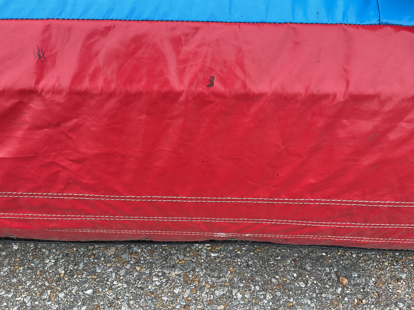 22' Vertical Rush Slide