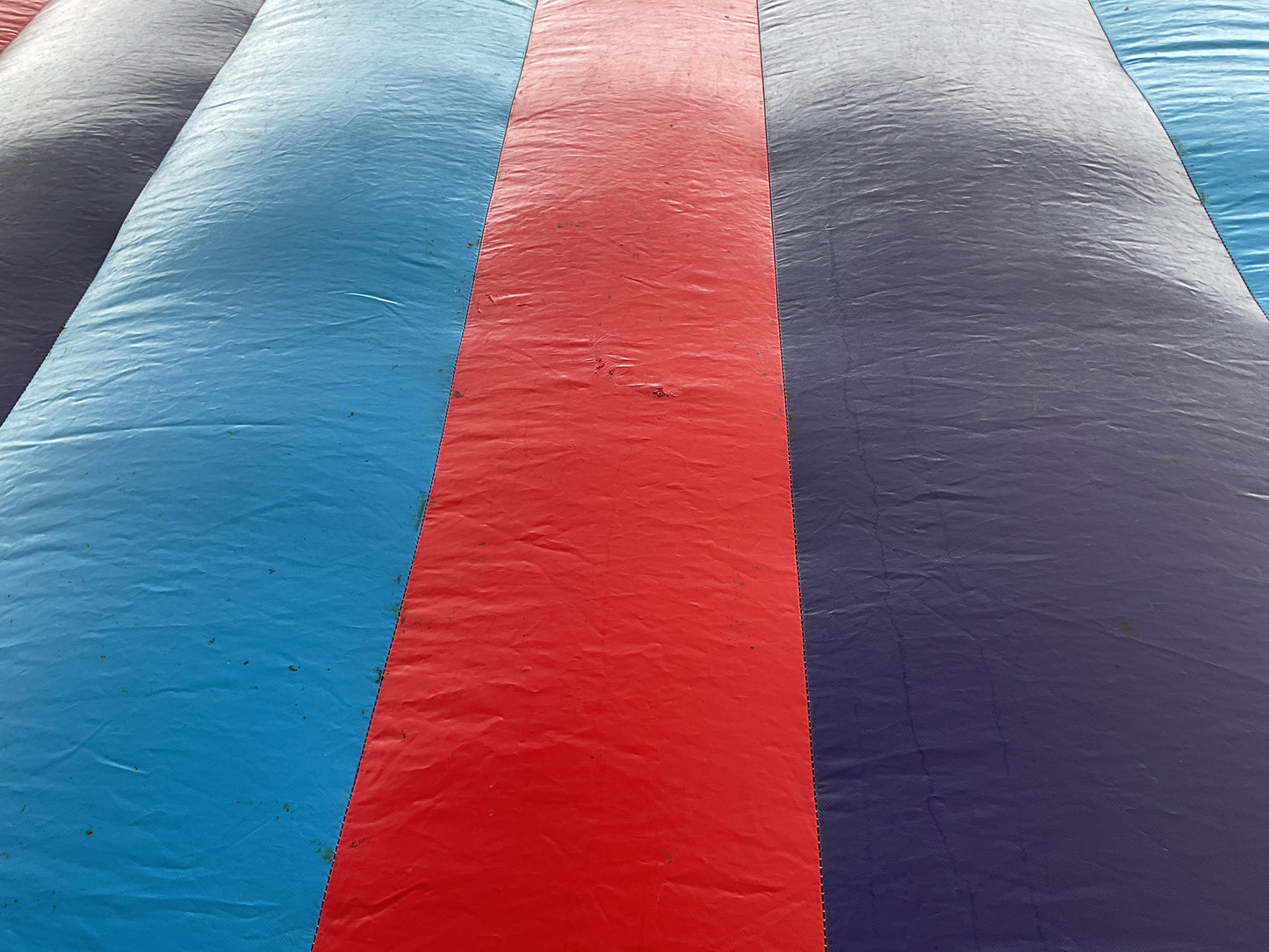 22' Vertical Rush Slide