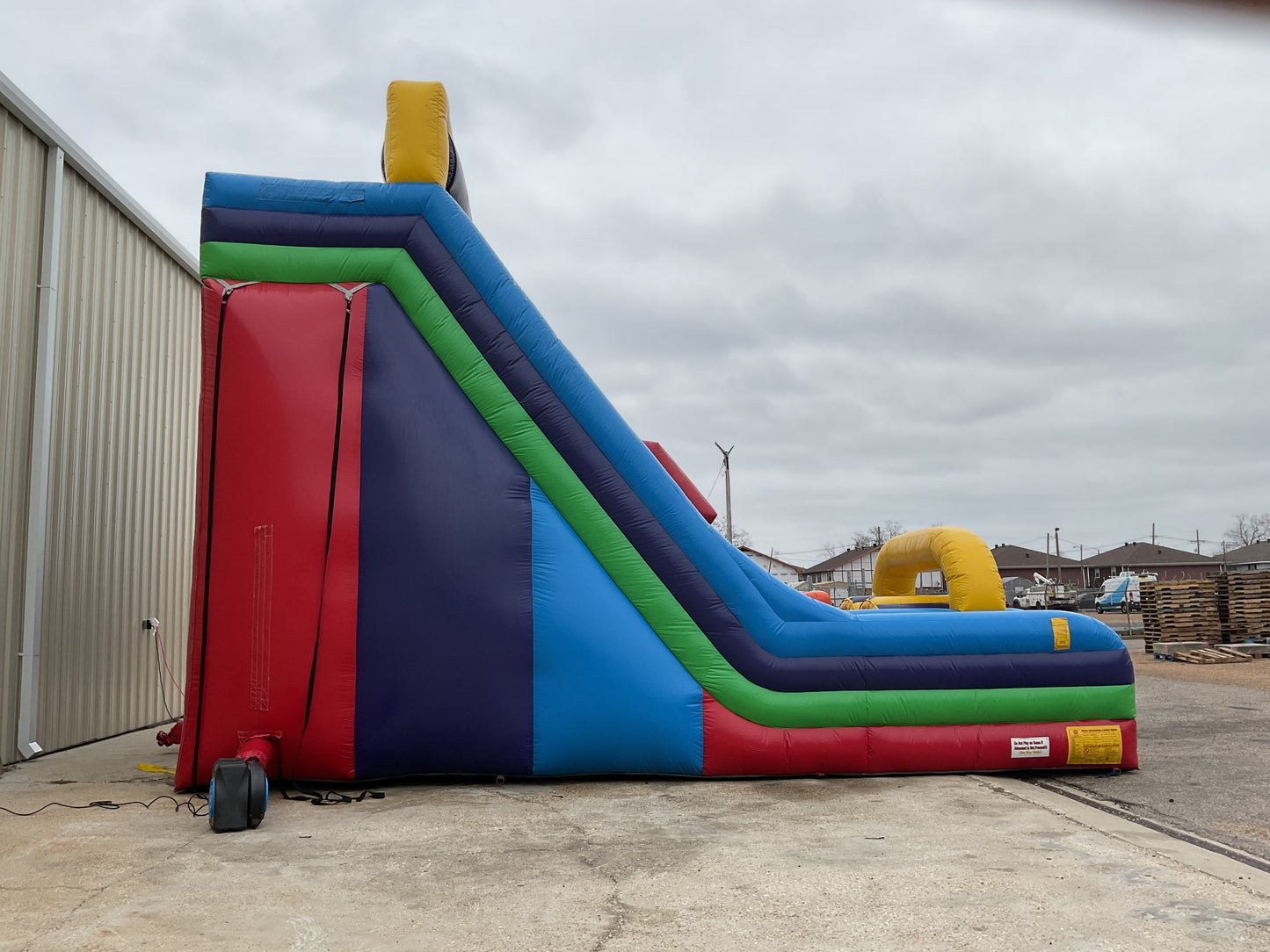 22' Vertical Rush Slide