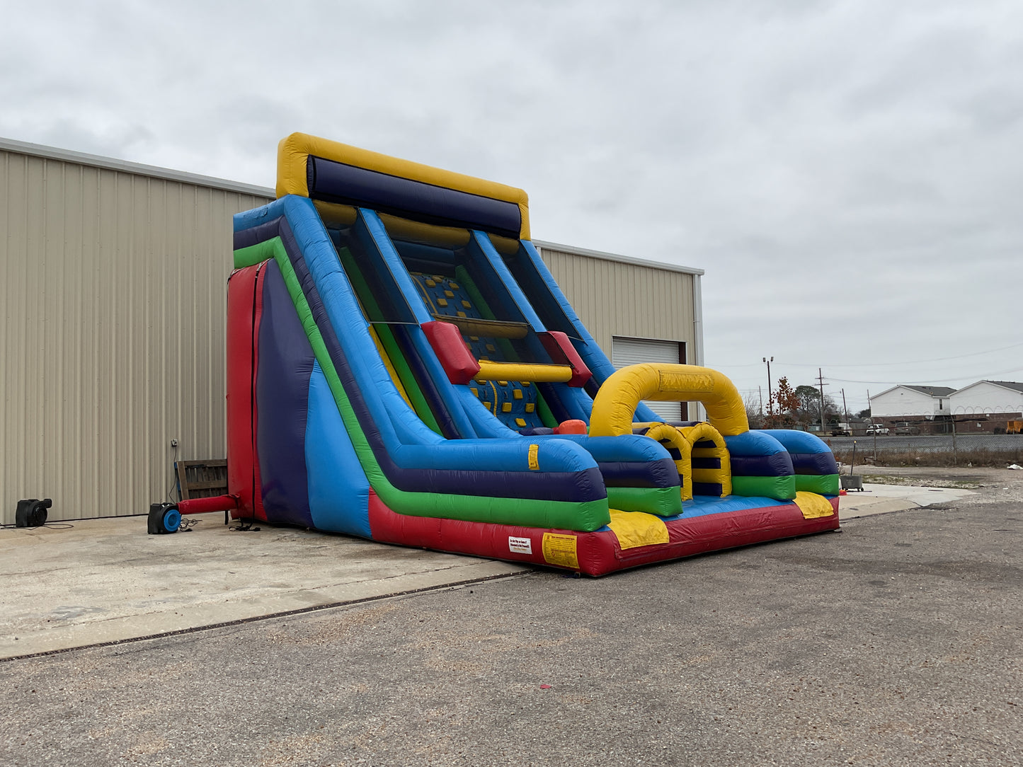 22' Vertical Rush Slide