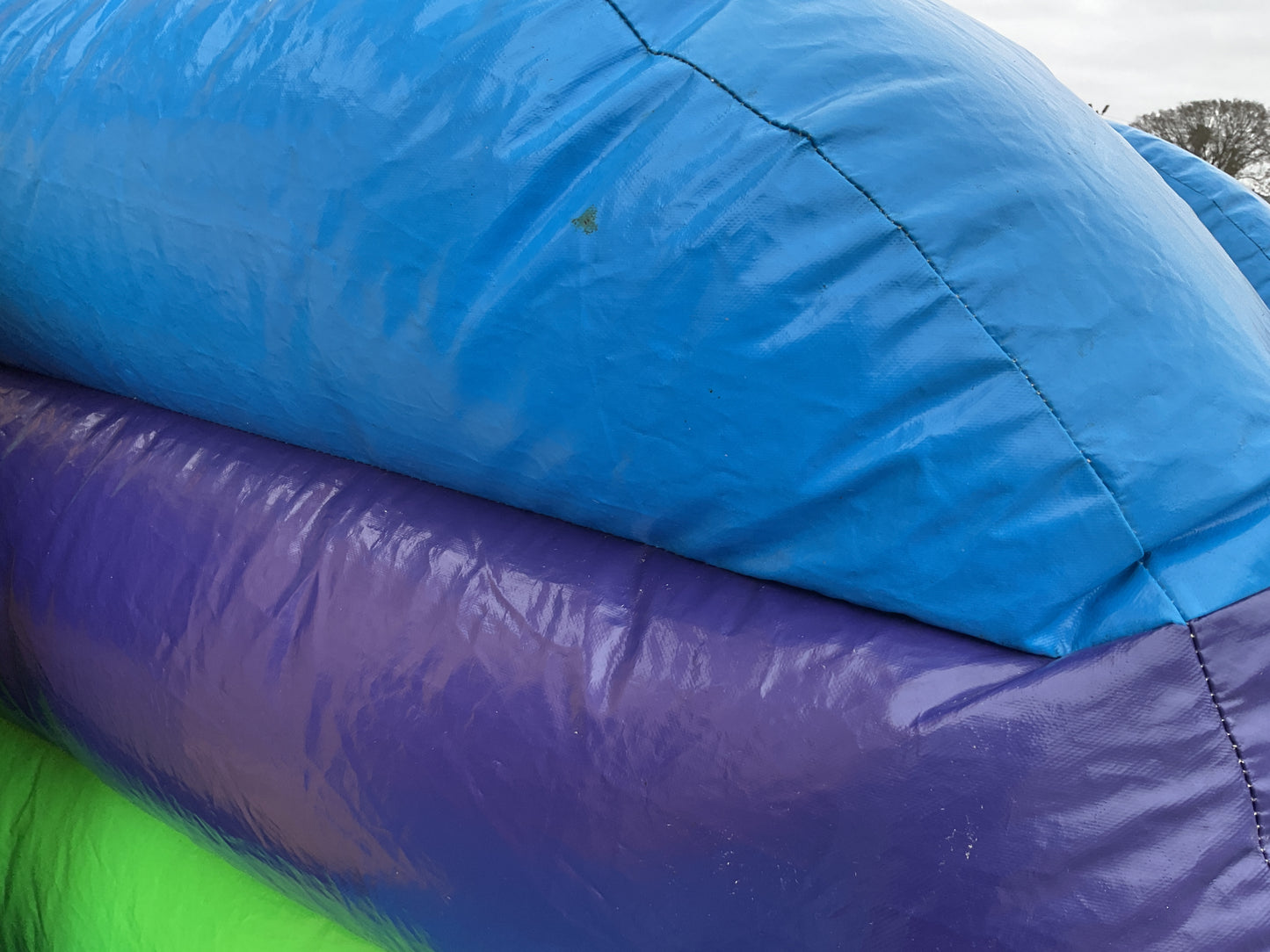22' Vertical Rush Slide