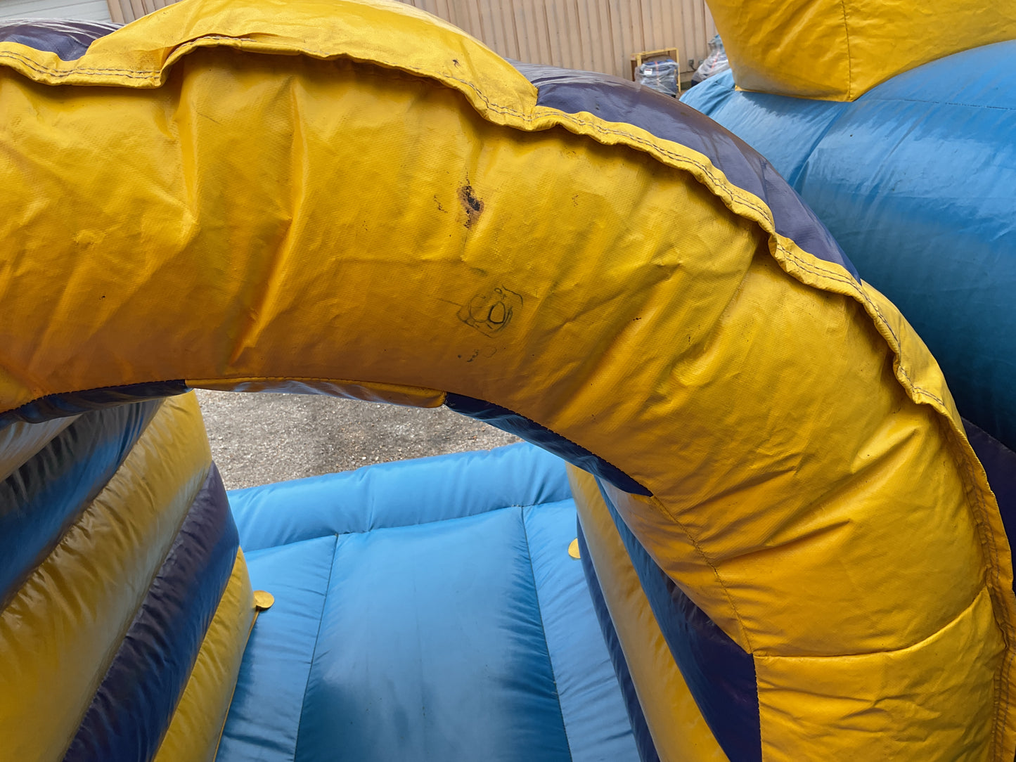 22' Vertical Rush Slide