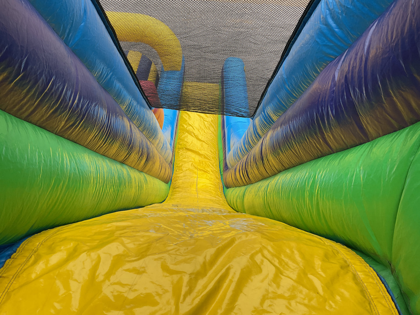 22' Vertical Rush Slide
