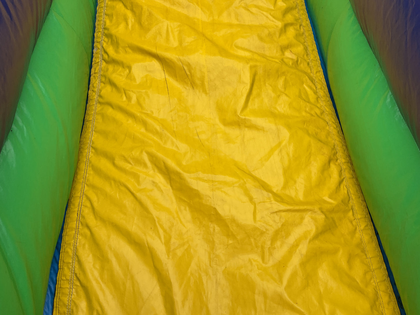 22' Vertical Rush Slide