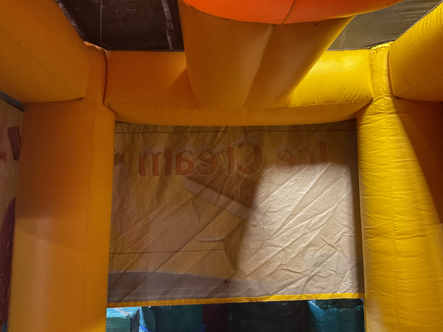 Ice Cream Truck Bounce