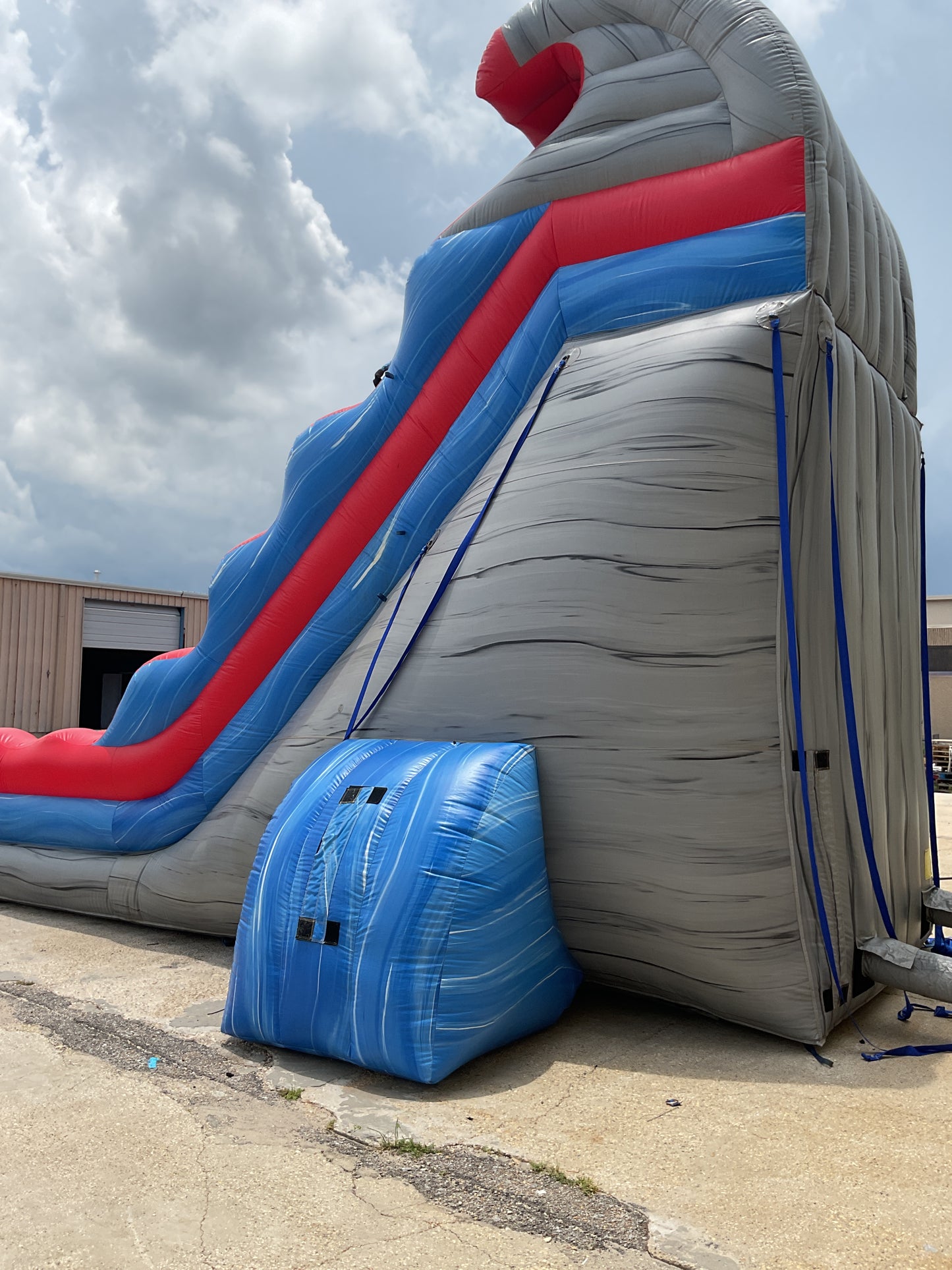 22' Rocky Tsunami Slide with pool