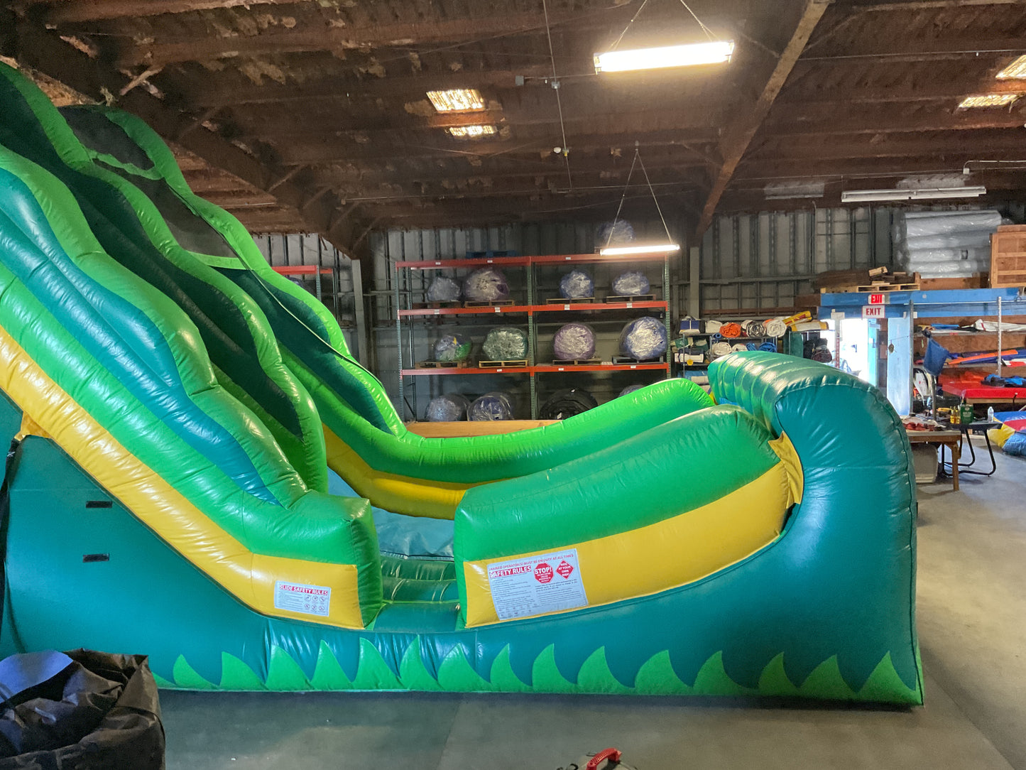 16' Half Pipe Tropical Slide