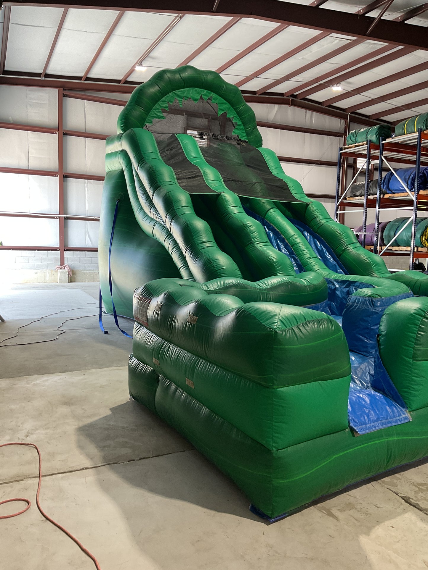 18' Emerald Canyons Slide