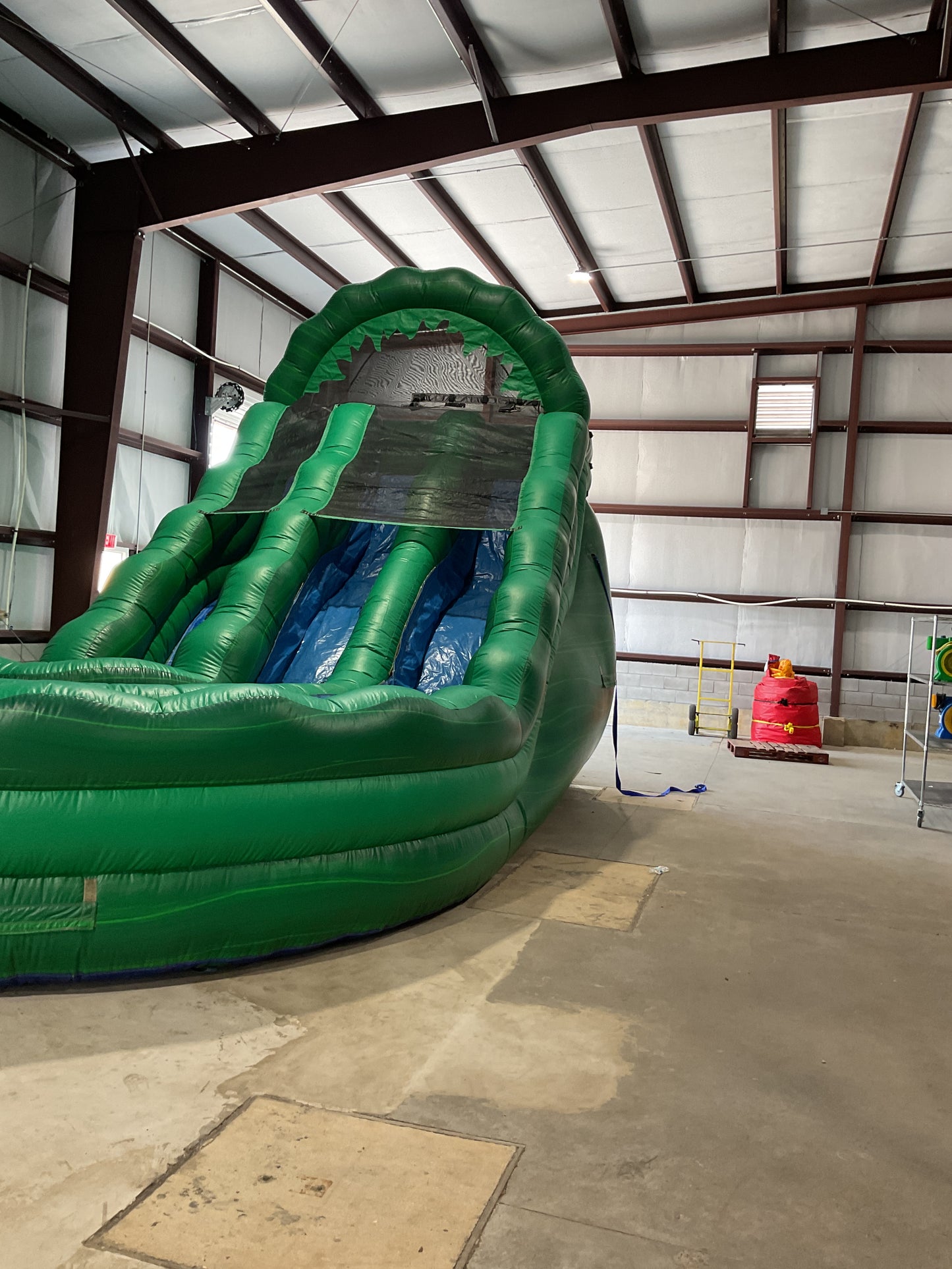 18' Emerald Canyons Slide
