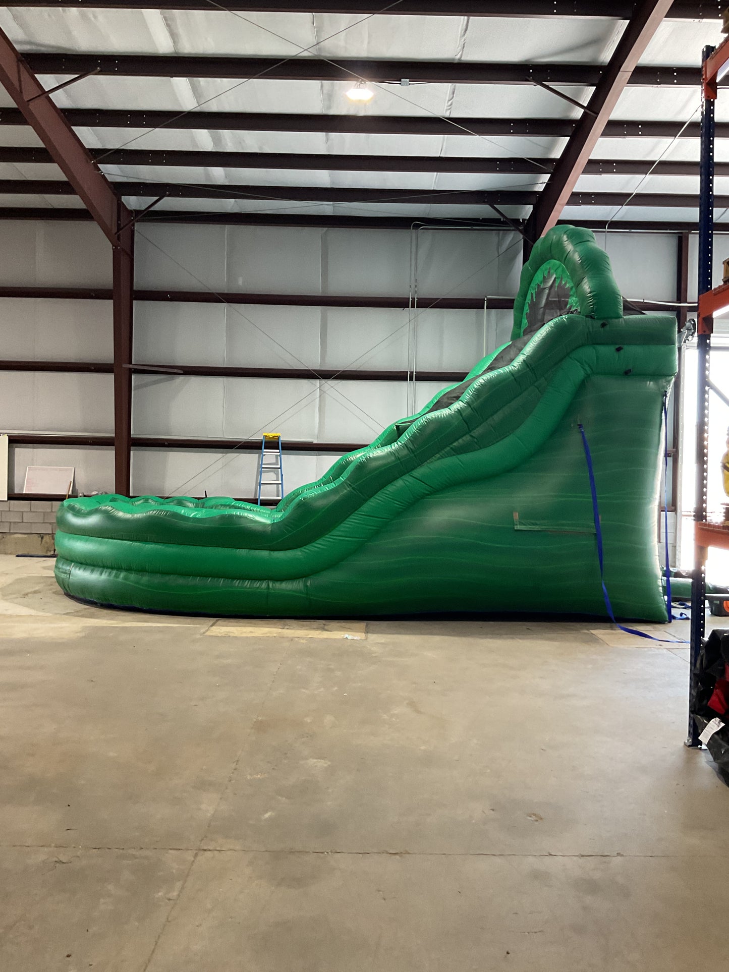 18' Emerald Canyons Slide