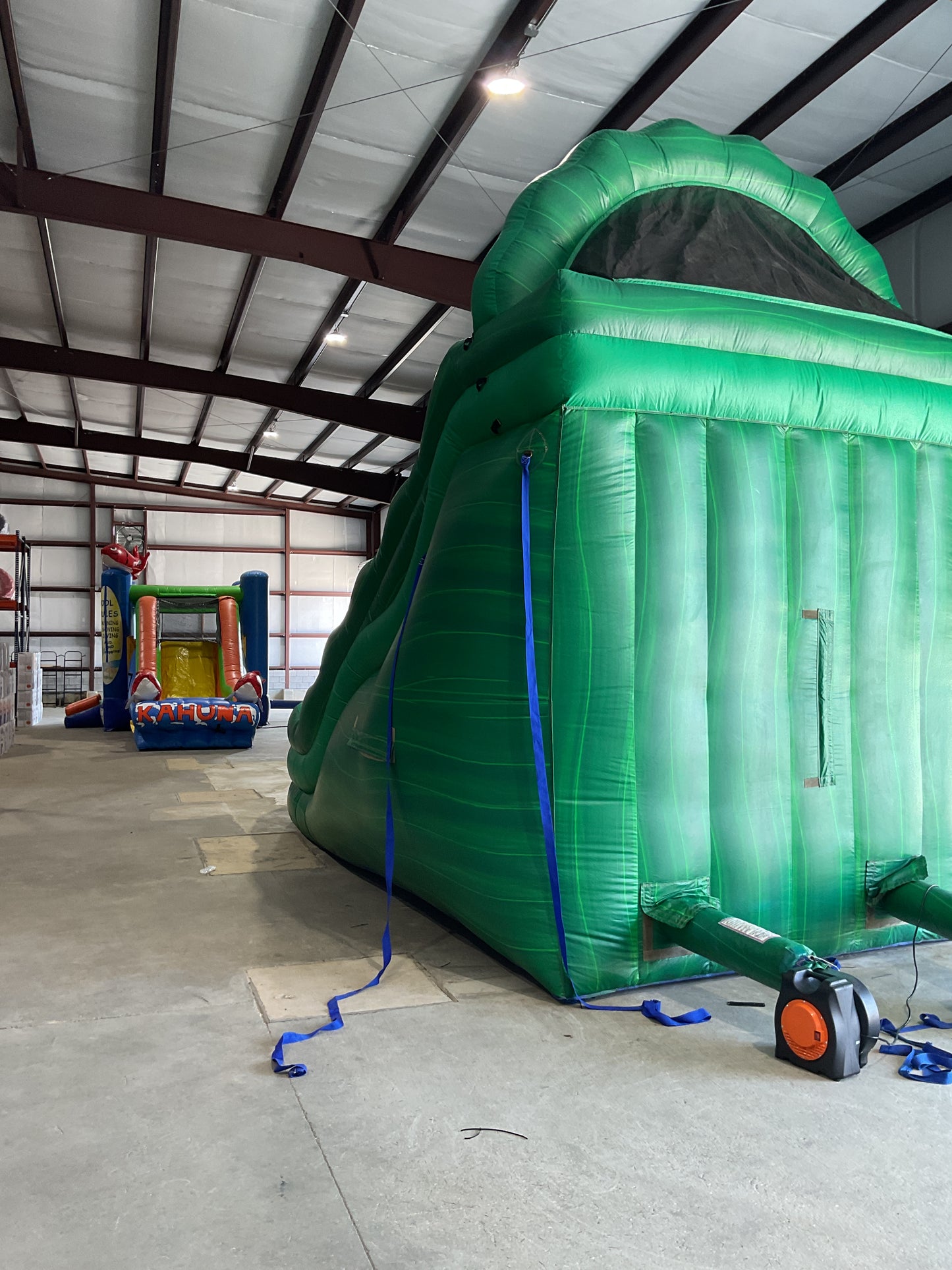 18' Emerald Canyons Slide