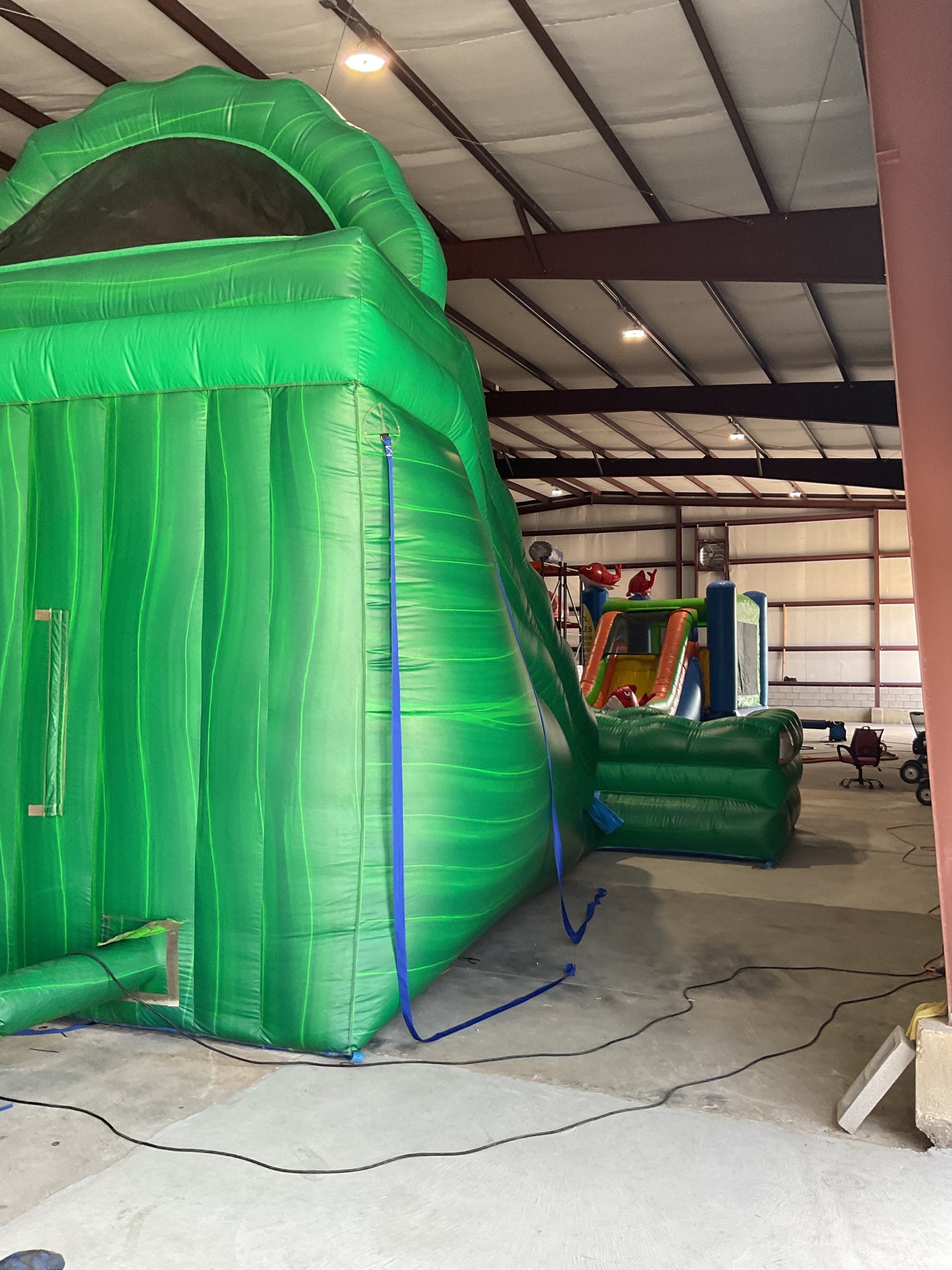 18' Emerald Canyons Slide