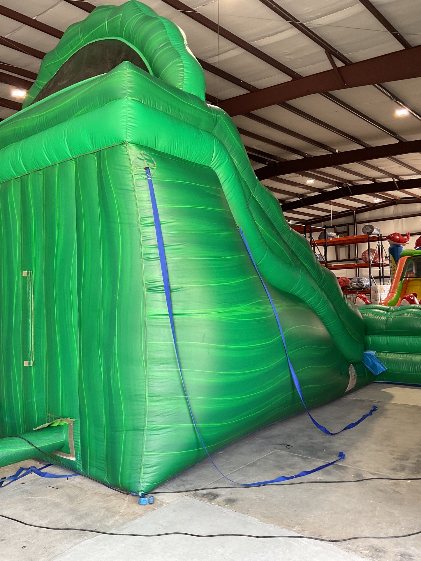 18' Emerald Canyons Slide