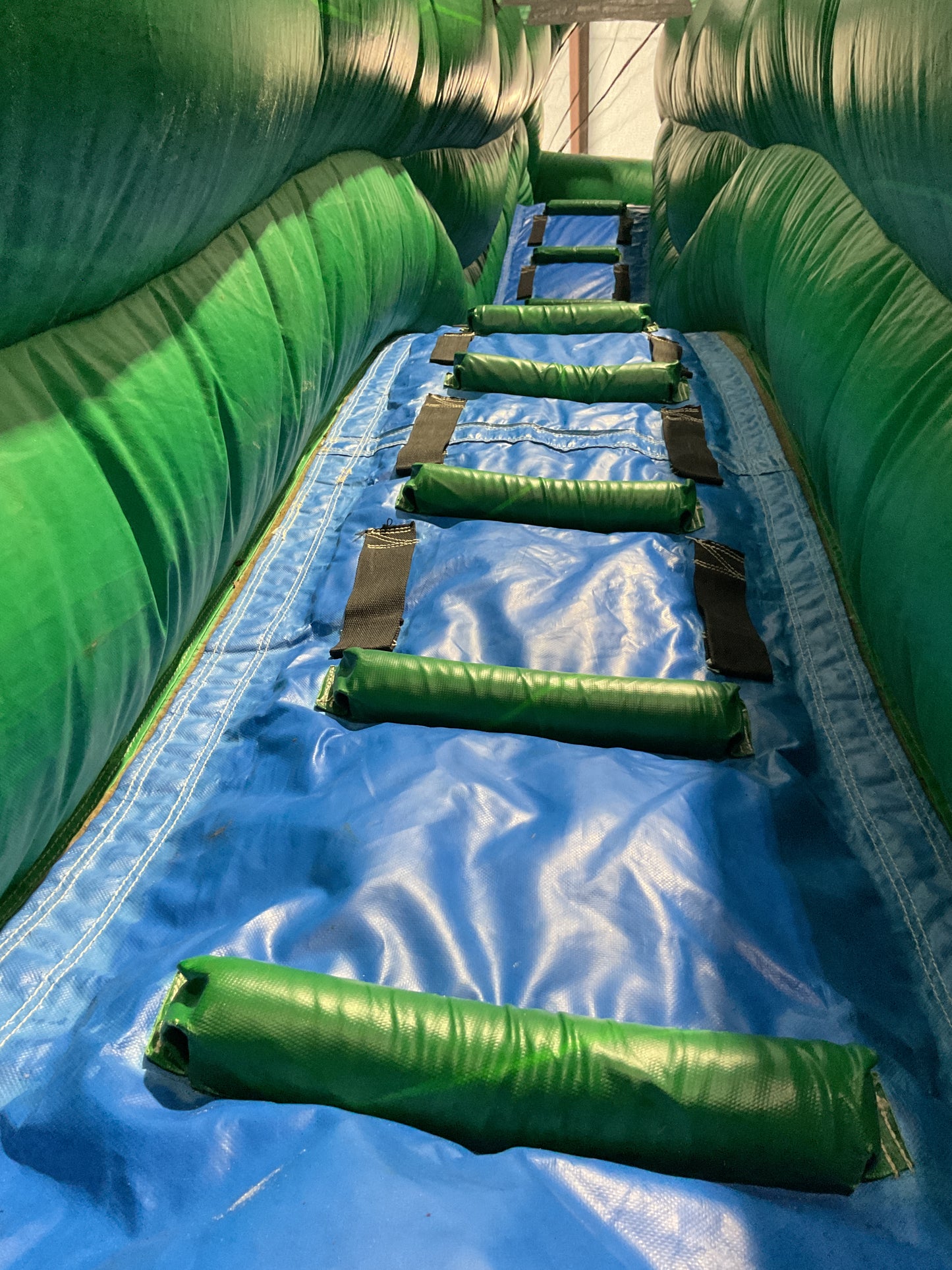18' Emerald Canyons Slide