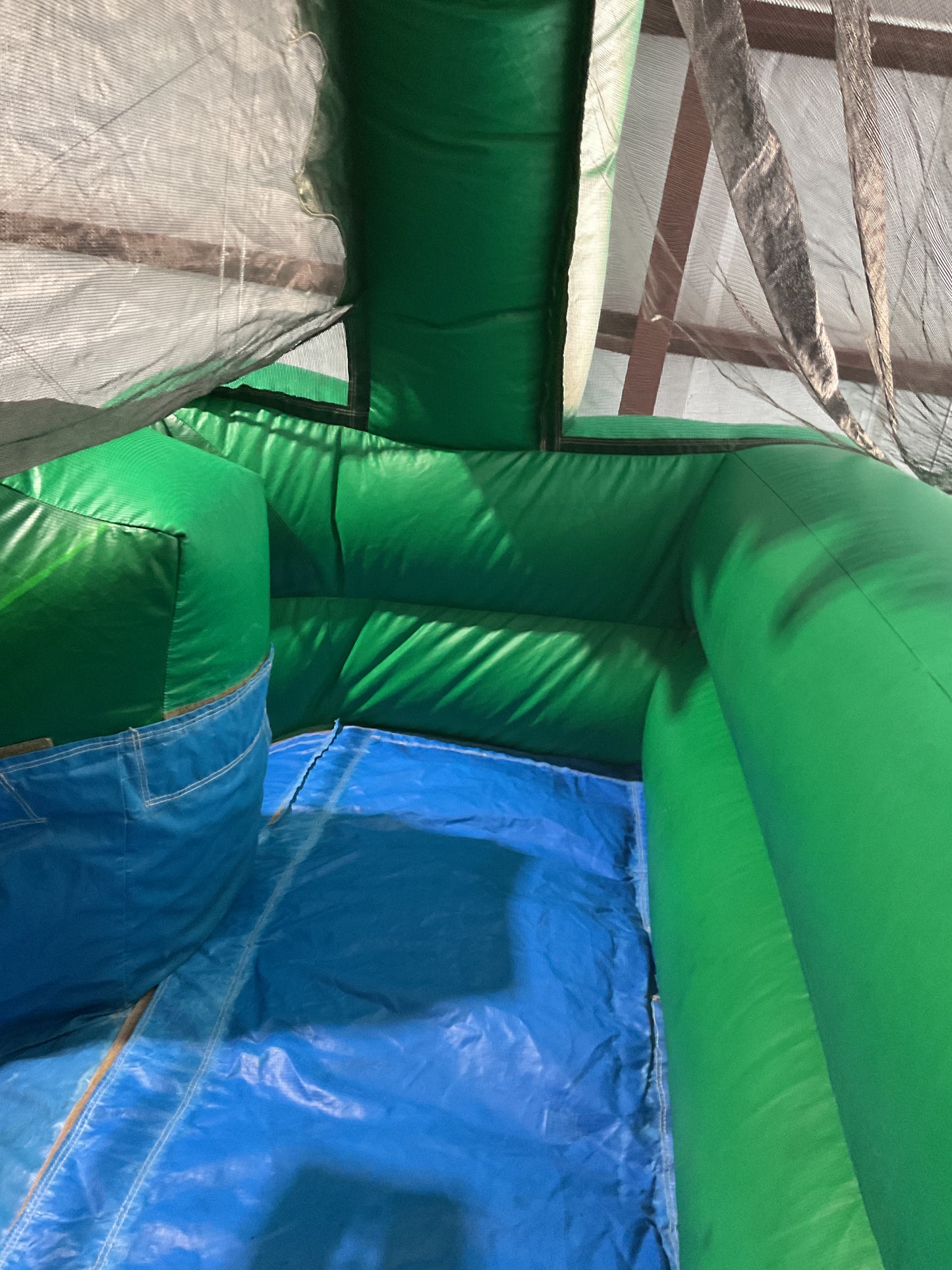 18' Emerald Canyons Slide