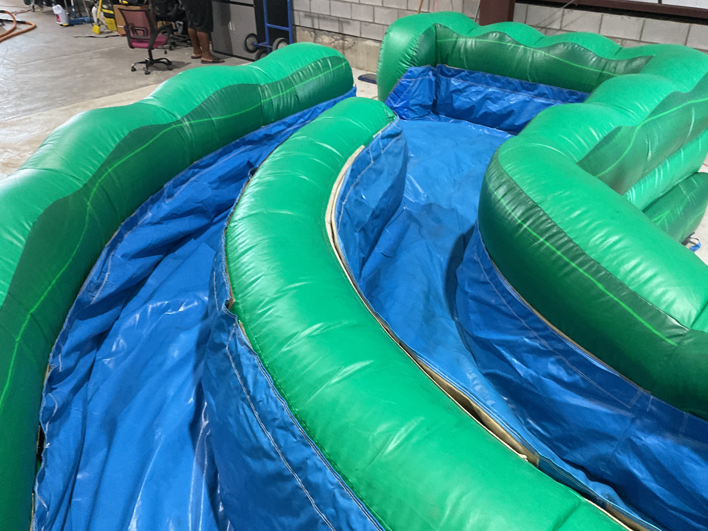 18' Emerald Canyons Slide