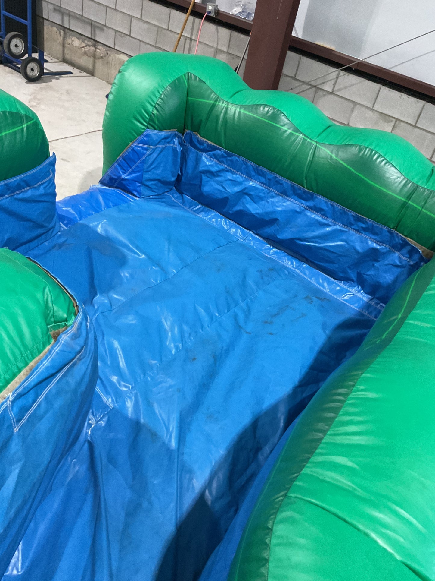 18' Emerald Canyons Slide