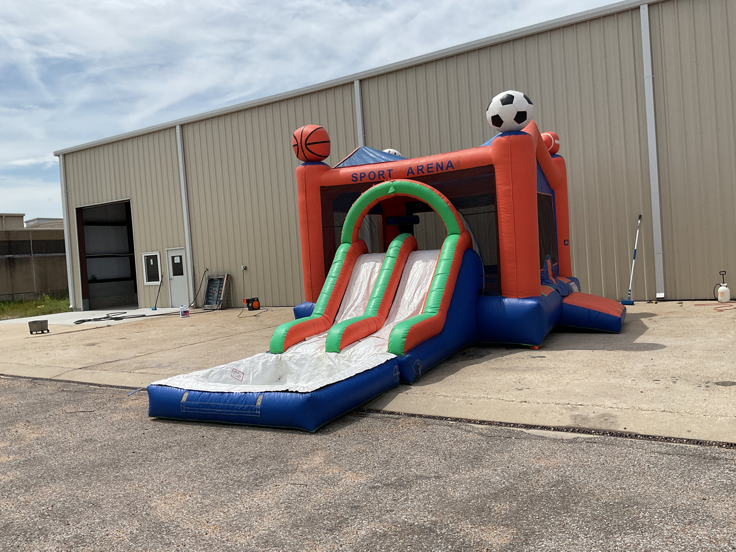Sports wet dry Combo with pool