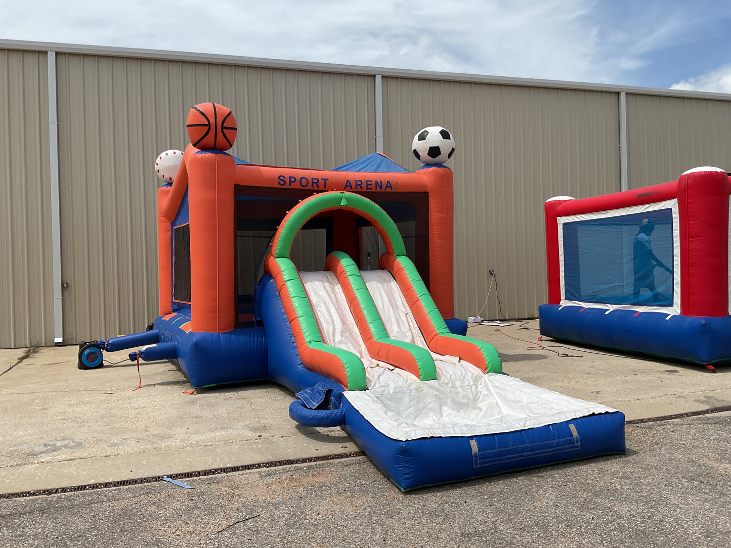 Sports wet dry Combo with pool