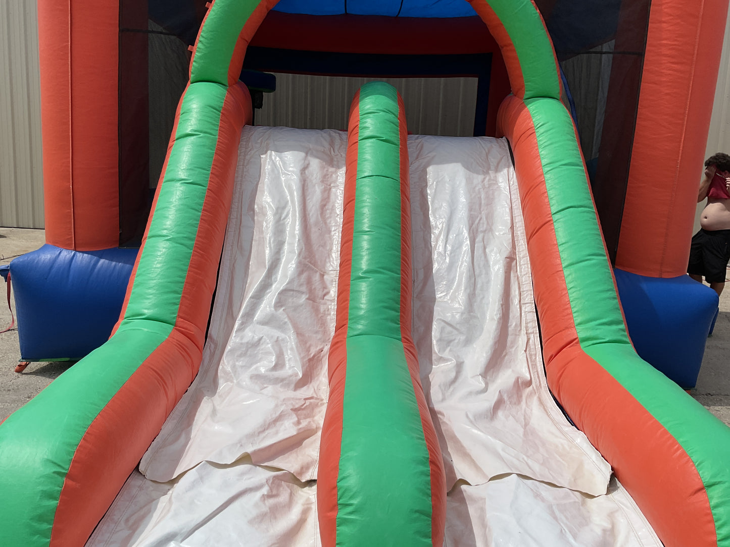 Sports wet dry Combo with pool