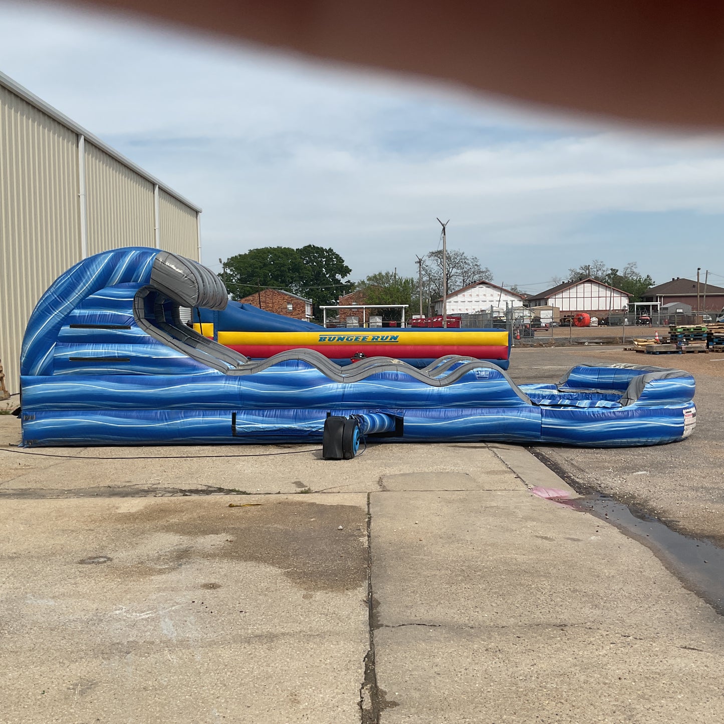 Laguna Wave Slip-n-Slide with pool