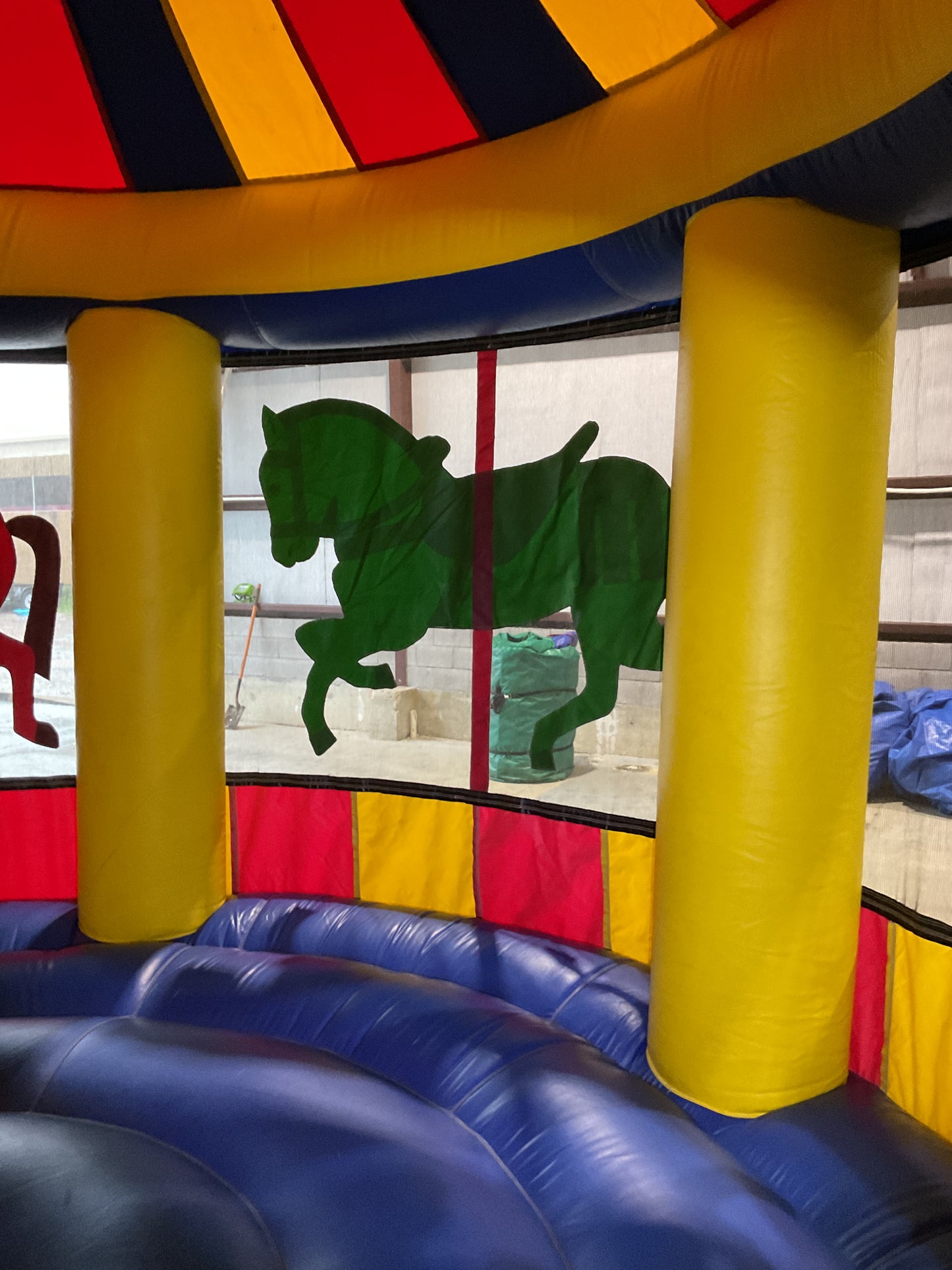 Carousel Bounce