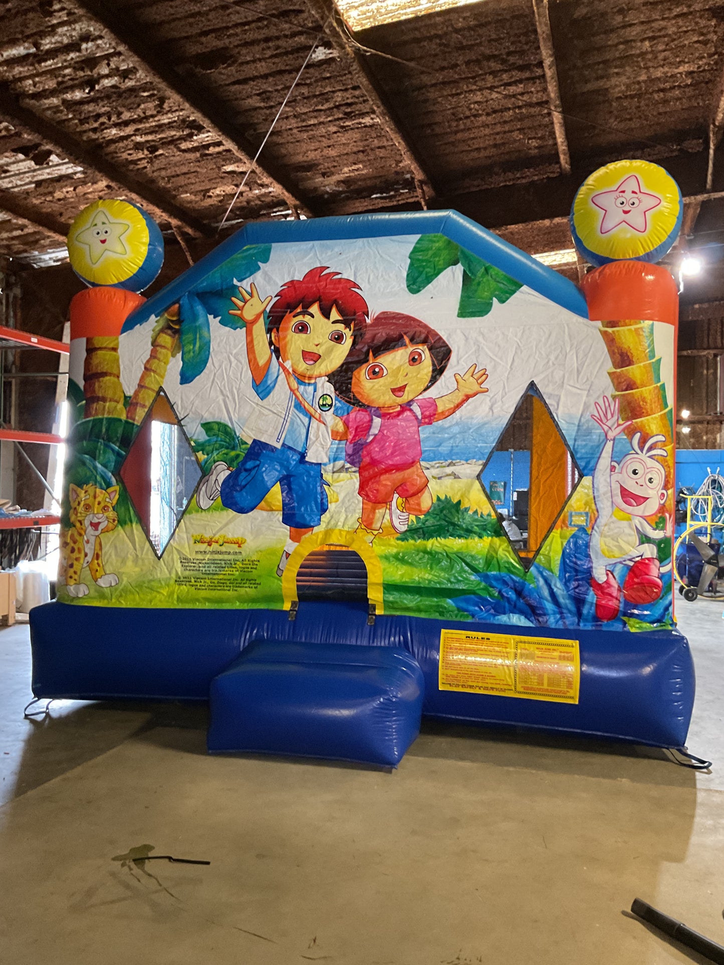 Dora & Diego Bounce