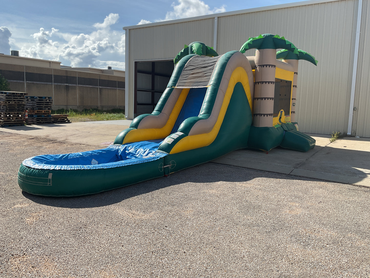 Tropical wet dry Combo with pool