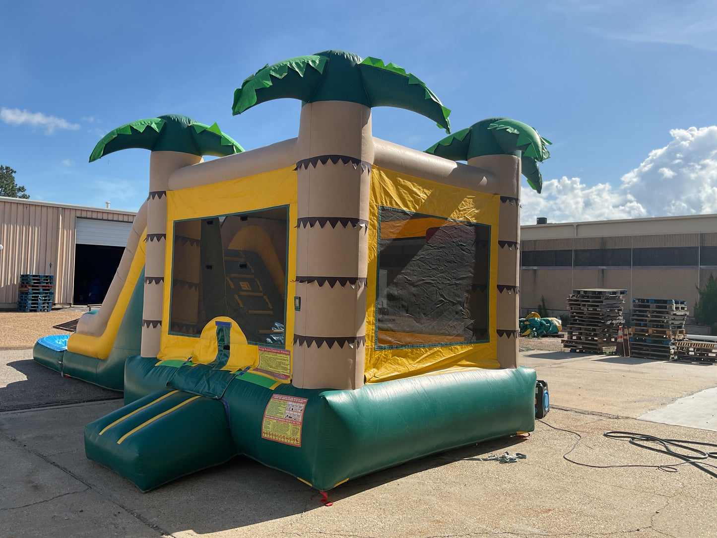 Tropical wet dry Combo with pool