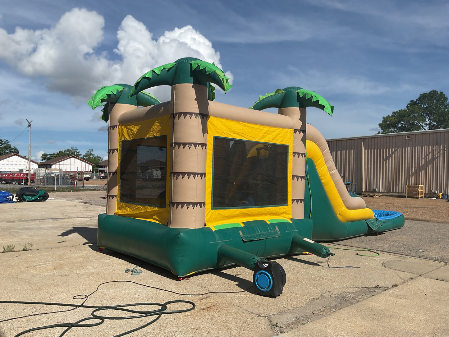 Tropical wet dry Combo with pool