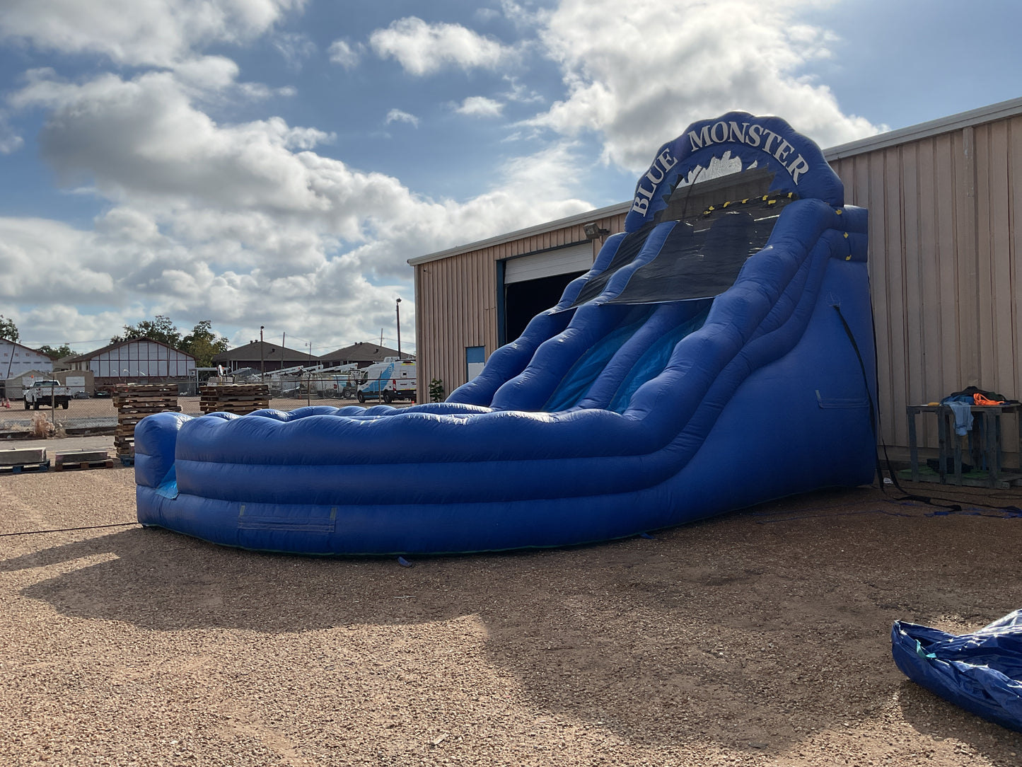 18' Blue Monster dual lane wet/dry Slide