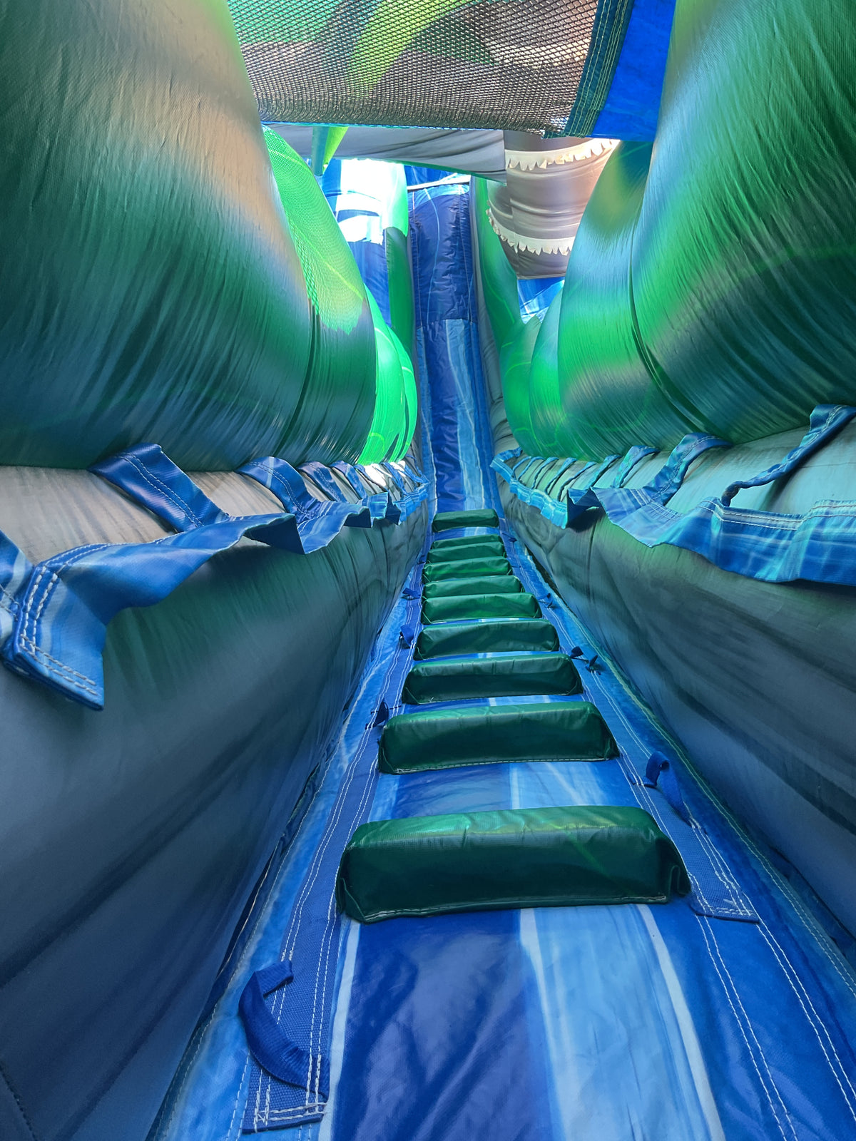 18' Tropical Tsunami Slide with pool