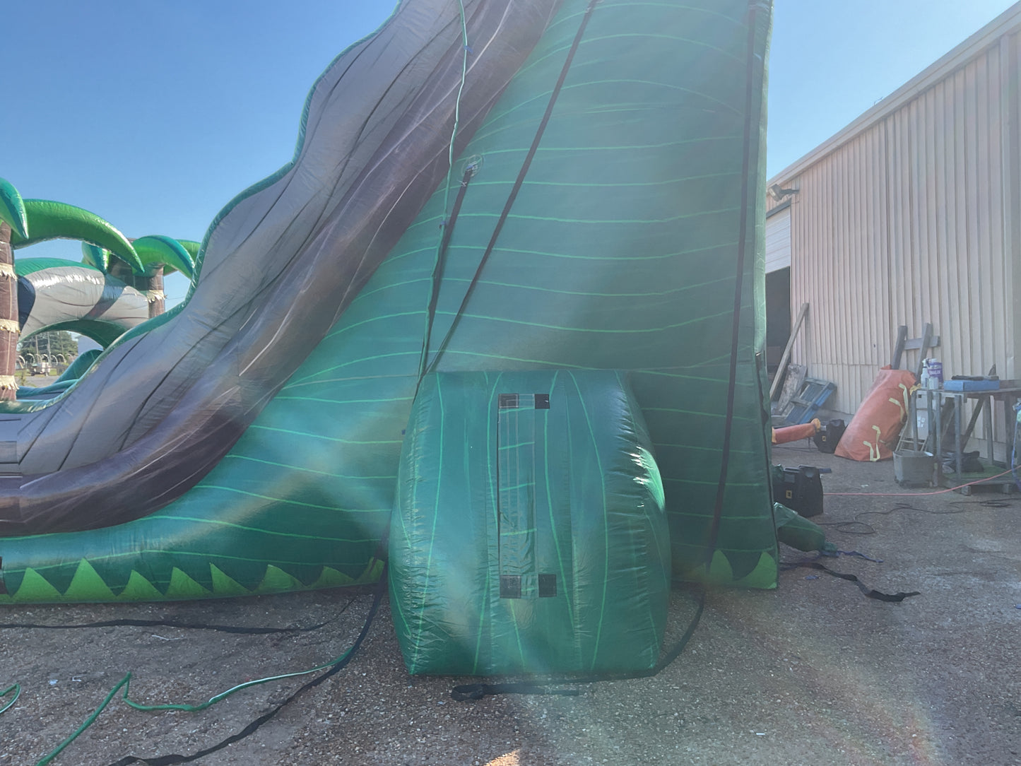 22' Emerald Crush Slide with pool