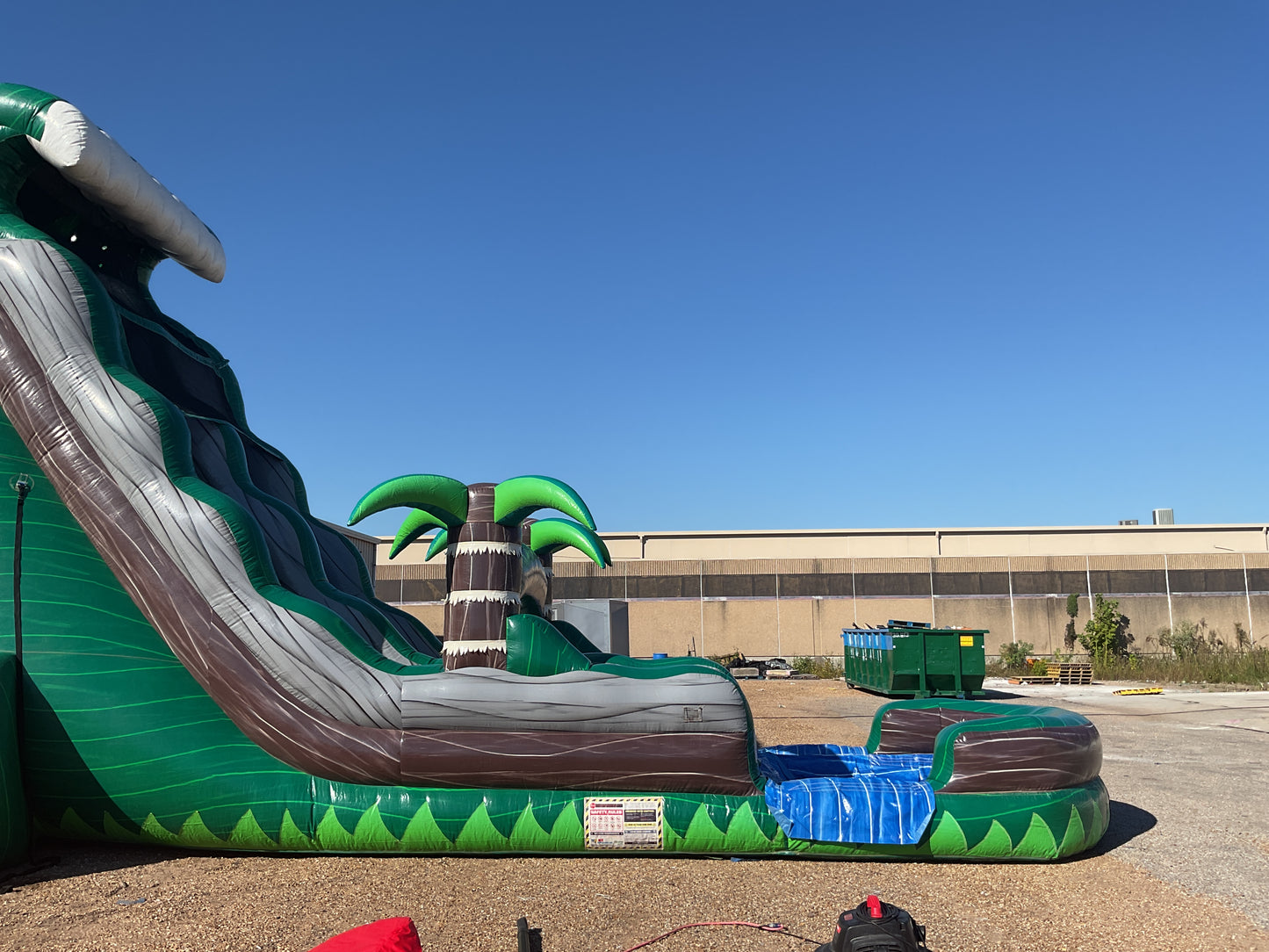 22' Emerald Crush Slide with pool