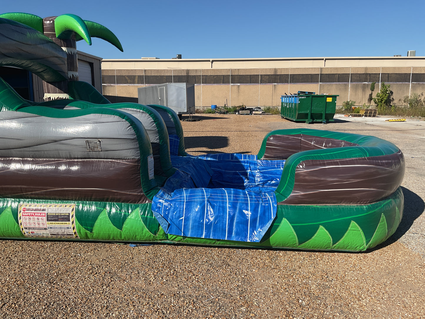 22' Emerald Crush Slide with pool