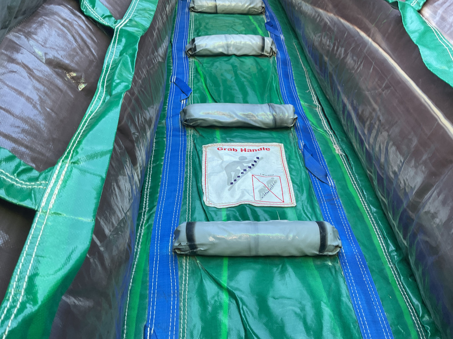 22' Emerald Crush Slide with pool