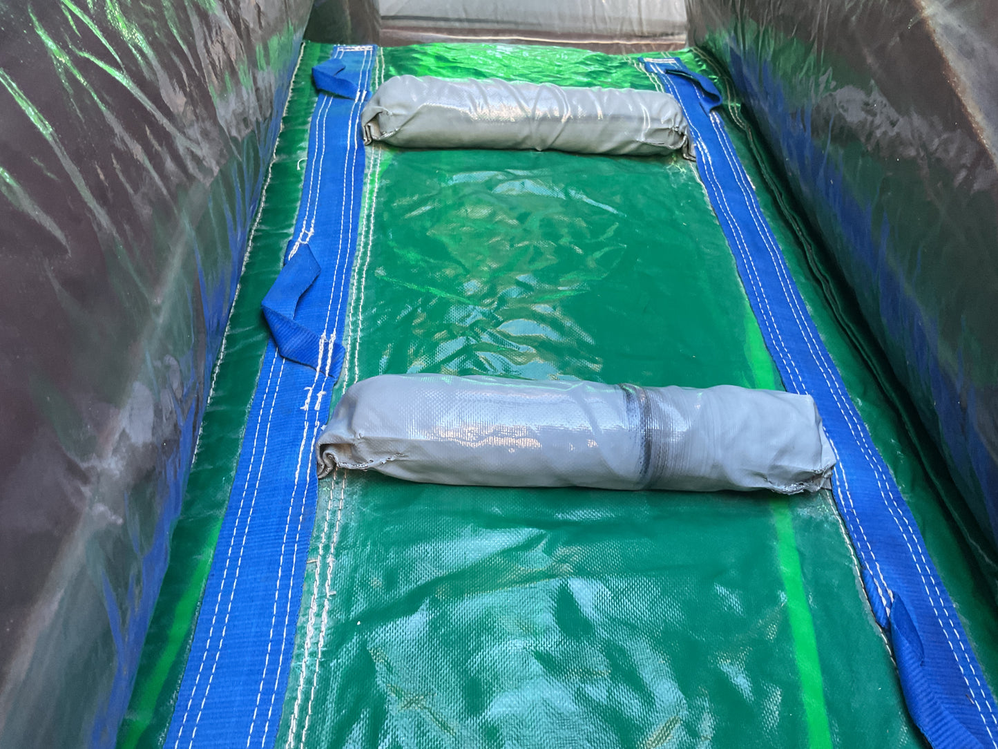 22' Emerald Crush Slide with pool