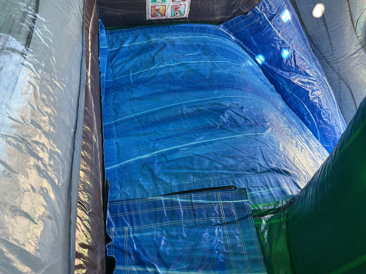 22' Emerald Crush Slide with pool