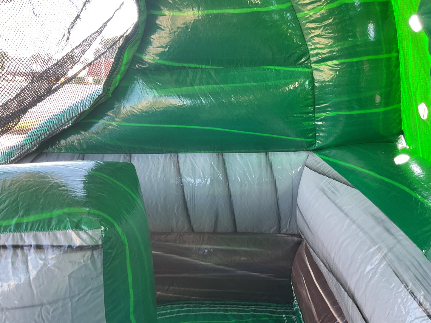 22' Emerald Crush Slide with pool